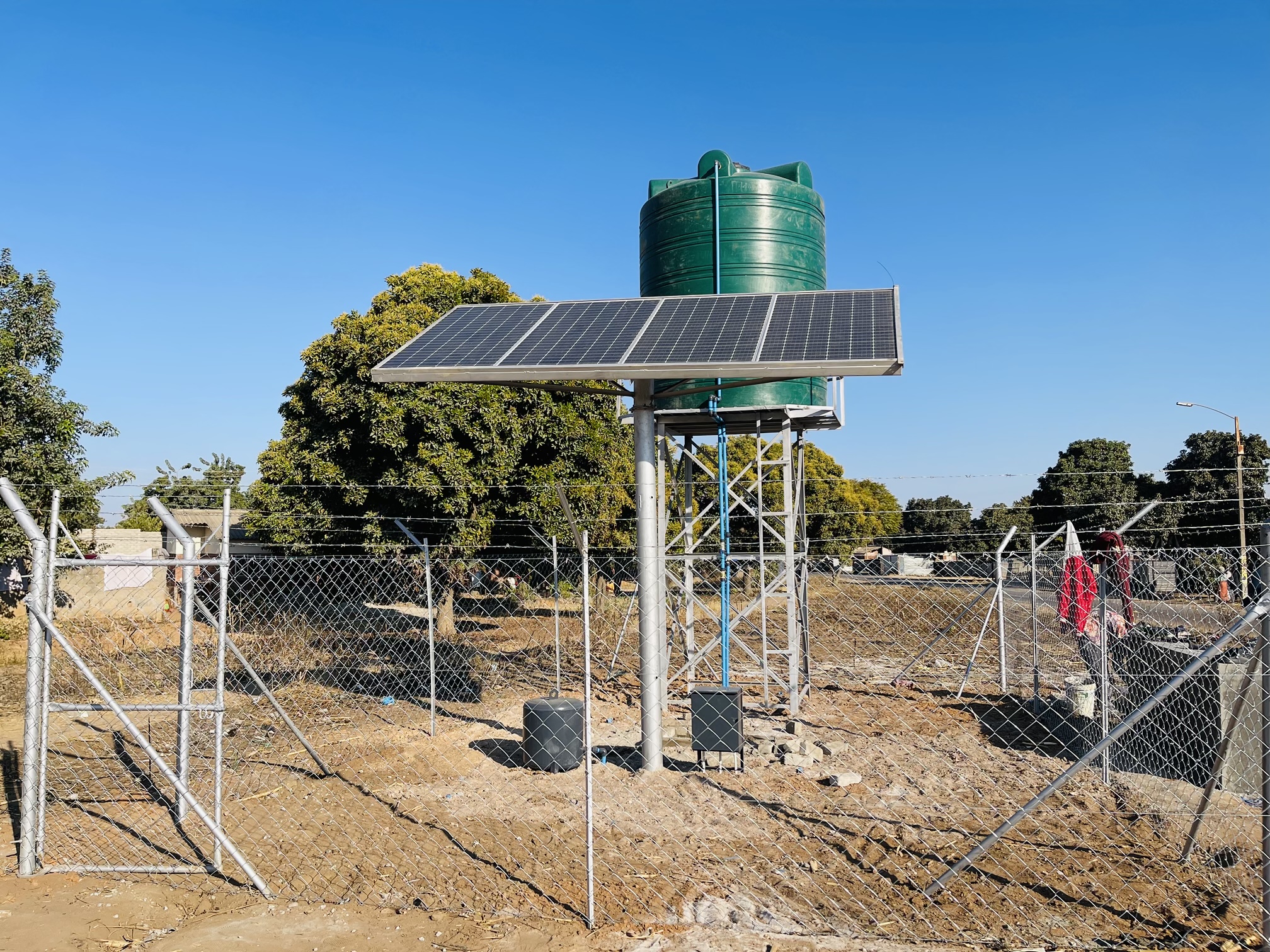 Projeto de Instalação de sistema mini-grid para abastecimento de água comunitário.